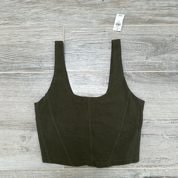 Offline by aerie top - Picture 1 of 8